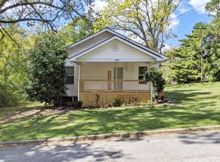 602 S Hickory St, Harrison, AR 72601