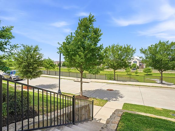 3rd image of 4870 Connor Pl