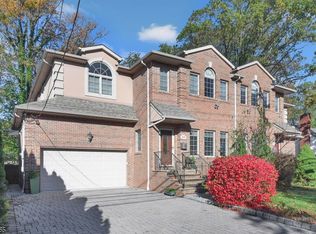 2165 Jones Rd #2165, Fort Lee, NJ 07024