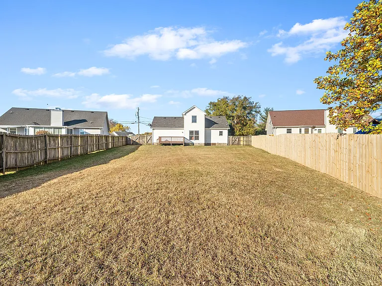 3737 Heather Dr — Photo 25