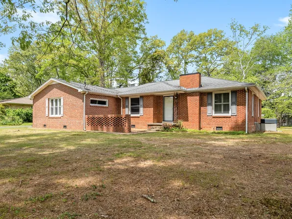 314 Oak Park Dr, Tullahoma, TN 37388