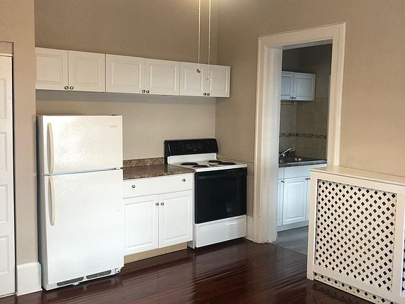 5th image of 210 Summer St #4