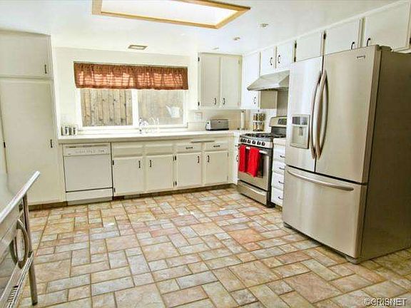 4th image of 5844 E Conifer St