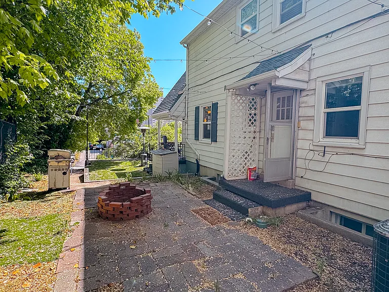 250 N State St #250 — Photo 6