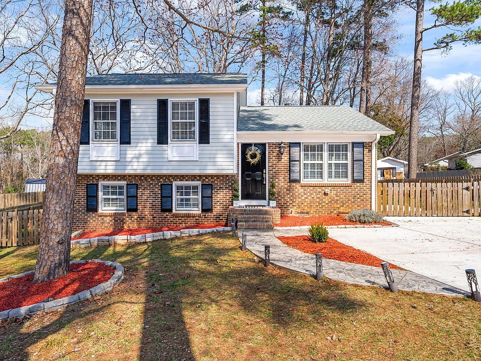 1st image of 1004 Woodhill Ct