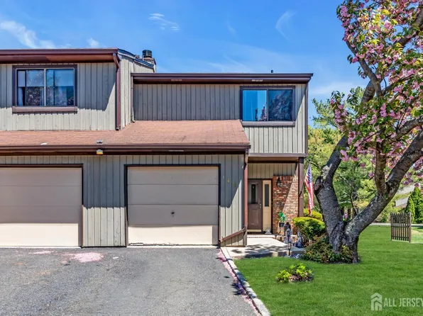 145 Wilcox Ct #79, Matawan, NJ 07747