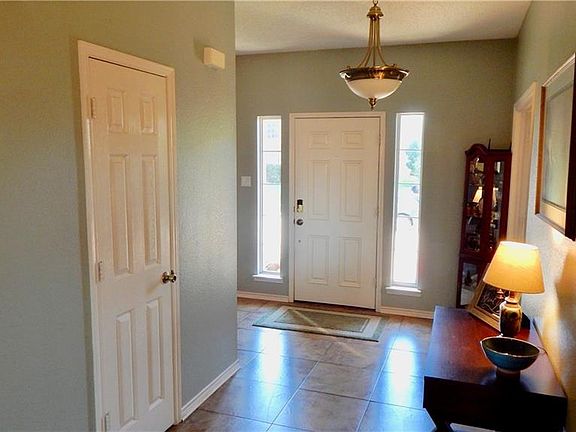 4th image of 5505 Petunia Dr