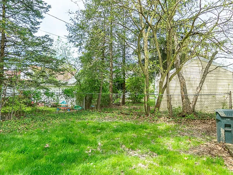 1340 Sheffield Rd — Photo 11