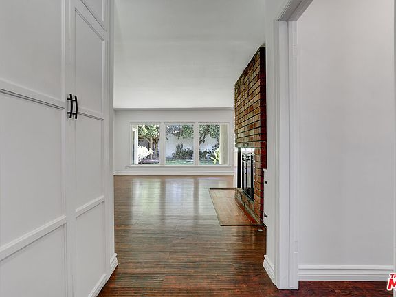 3rd image of 6928 Vanscoy Ave
