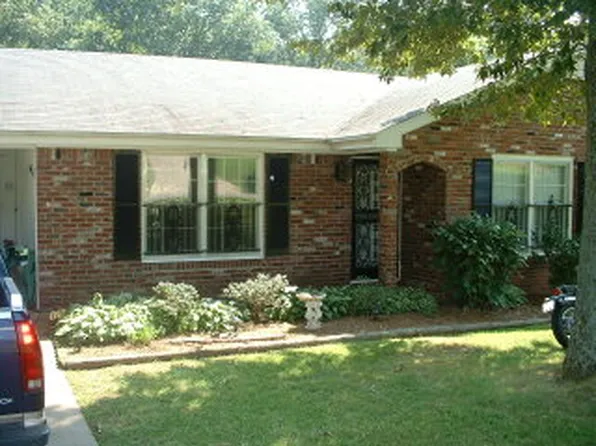 329 E Lakeside Dr, Florence, AL 35630