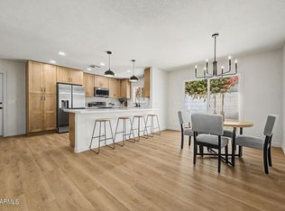8915 W Vale Dr, Phoenix, AZ 85037