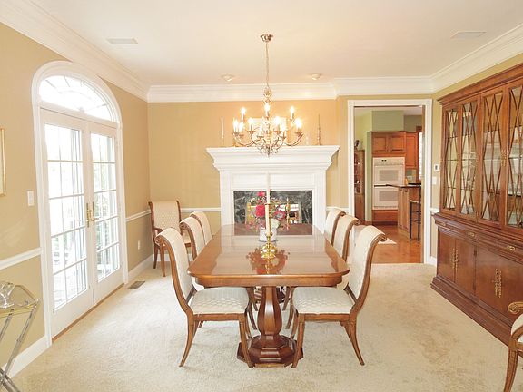 4th image of 1649 Haymarket Way