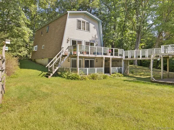 37 Brookside Lane, Mansfield, CT 06250