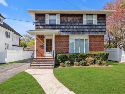7 Sunset Avenue, Lynbrook, NY, 11563
