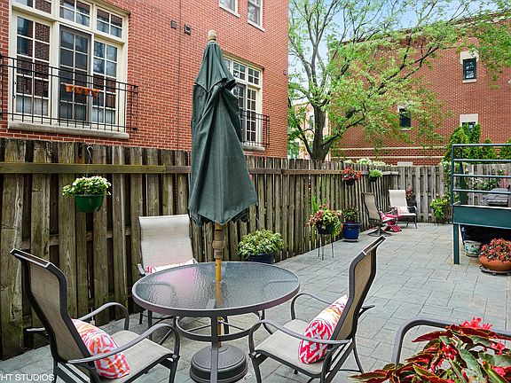2nd image of 2600 N Southport Ave APT 111