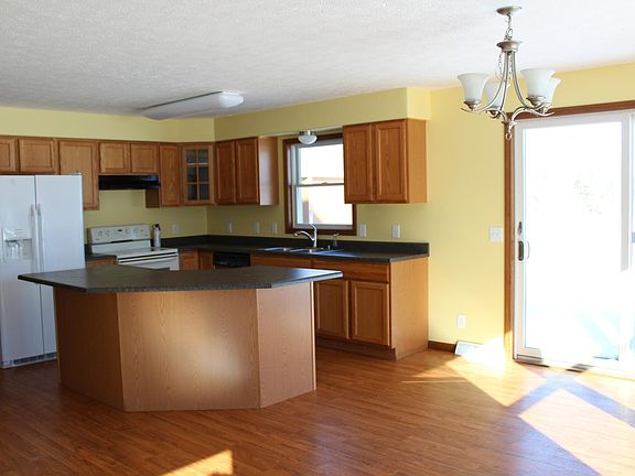 2nd image of 60317 41st St