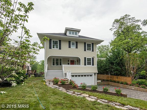 A stand-out craftsman-inspired home