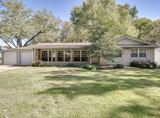 712 Beauvais Ct, Saint Louis, MO