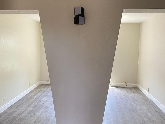 3rd image of 1089 Maraschino Dr