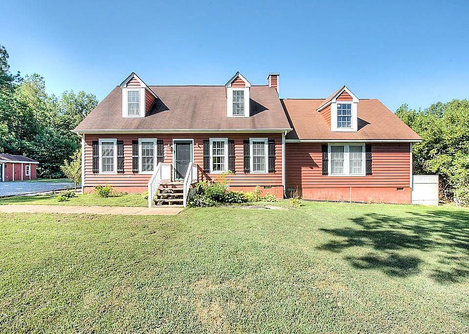 1st image of 5661 Country Woods Dr