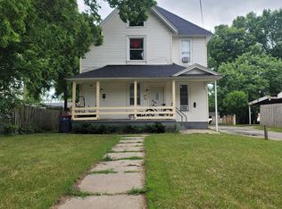 212 Dickinson St SW, Grand Rapids, MI 49507