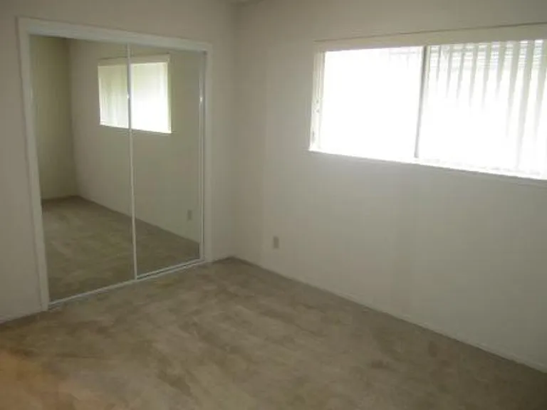 2220 Curtner Ave — Photo 10