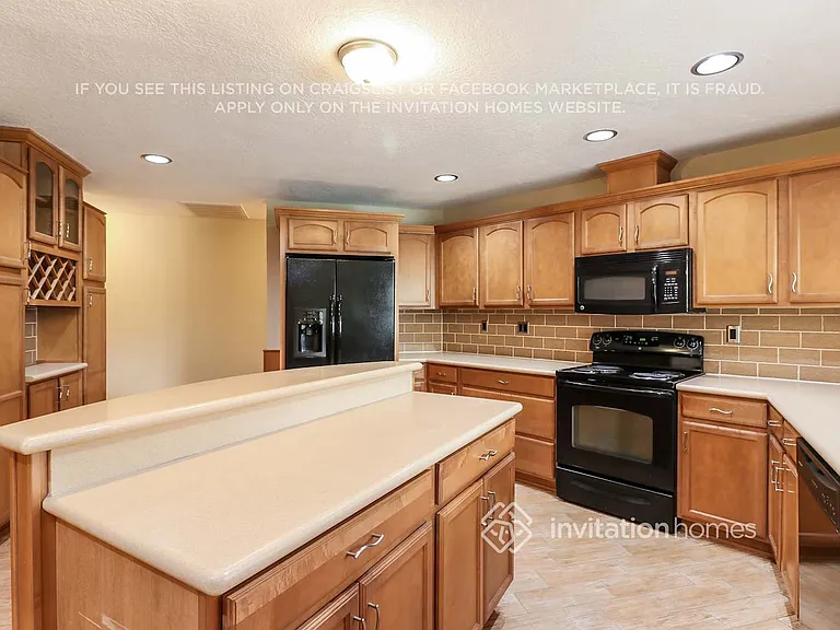 5461 Oakridge Dr — Photo 7