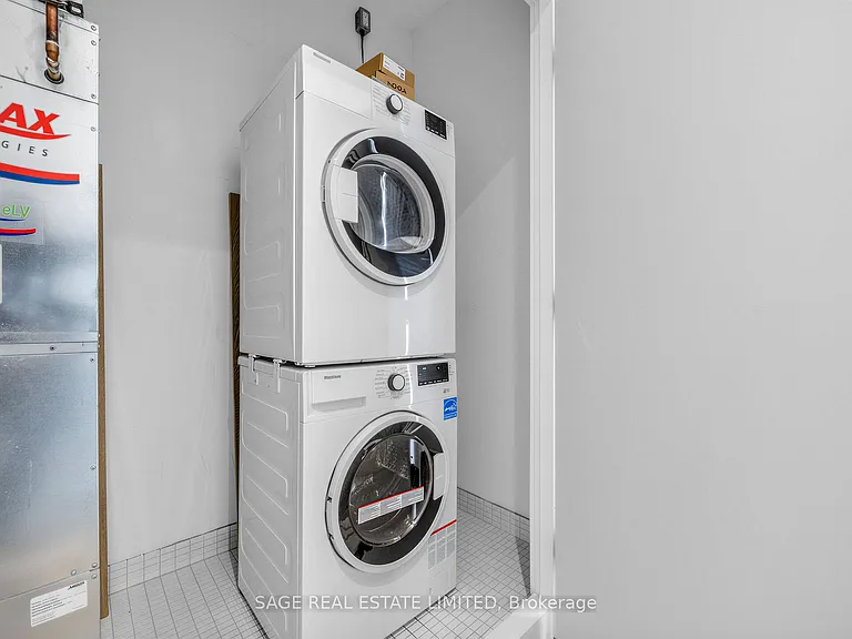 909 Castlefield Ave #2 — Photo 18
