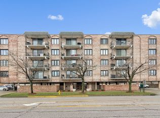 7525 W Lawrence Ave UNIT 204, Harwood Heights, IL 60706