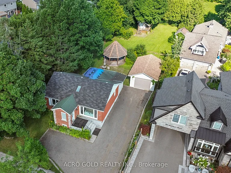 125 Leighland Ave — Photo 37