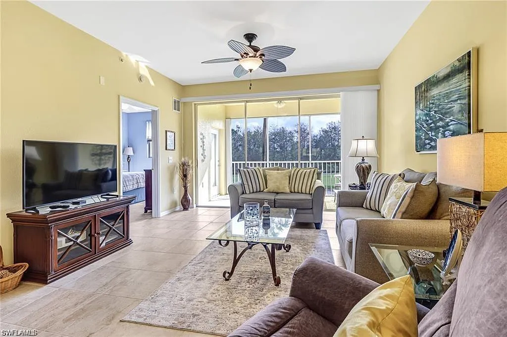 2 bed, 1243 sqft, $2,000 — Photo 1