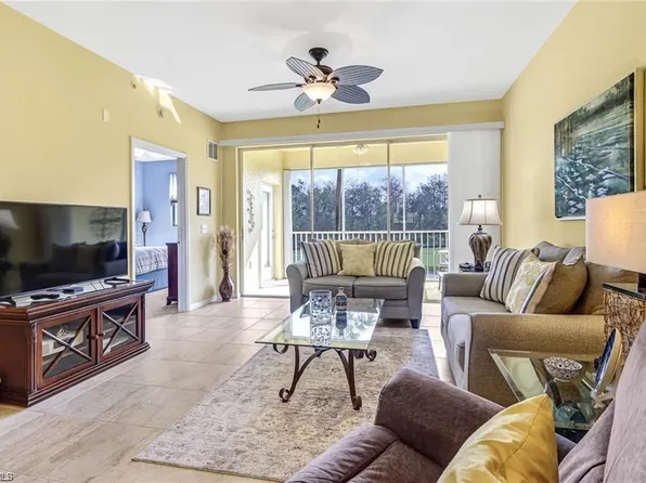 6824 Sterling Greens Pl #3205, Naples, FL 34104
