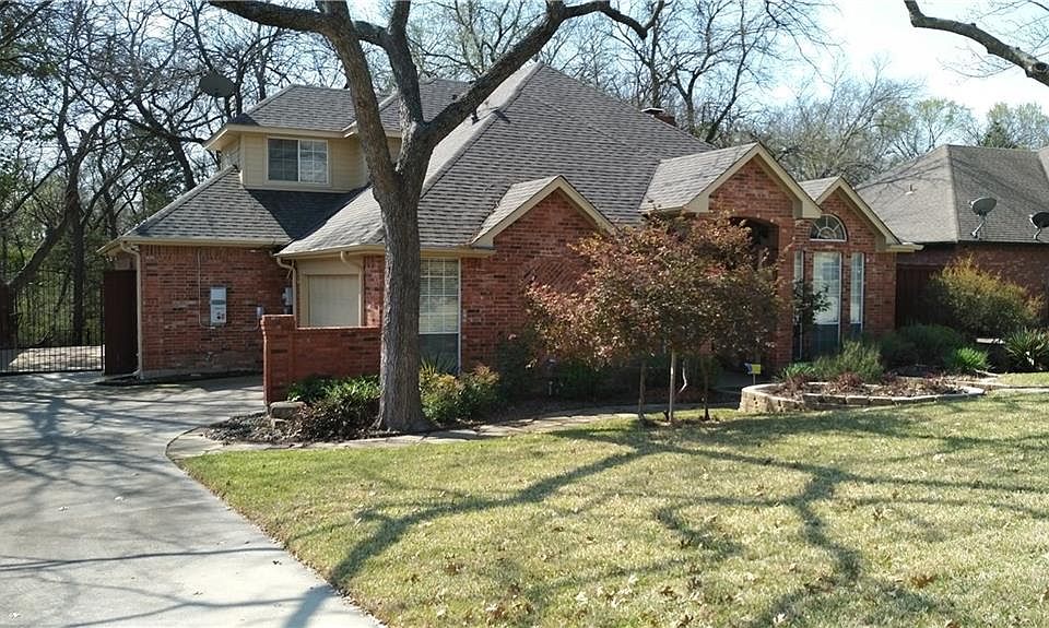 1st image of 818 Longmeadow Ct