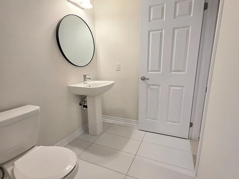 50 Northrop Ave #BASEMENT — Photo 13