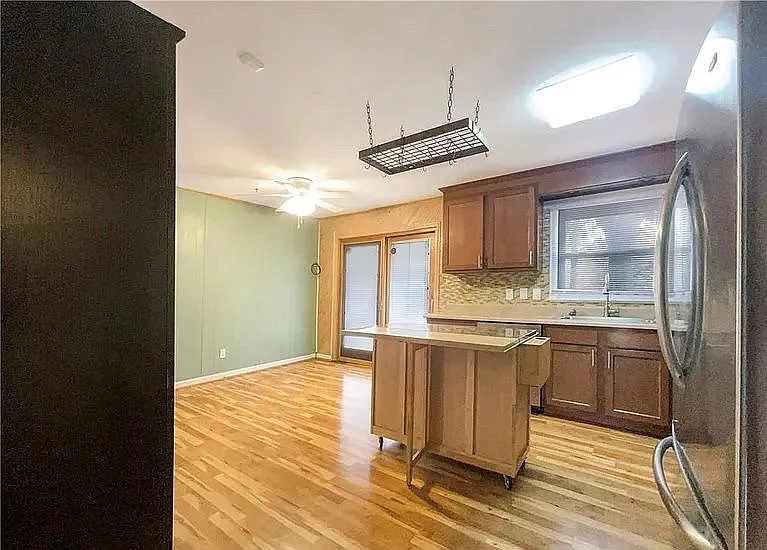 3611 Shagbark Dr — Photo 7