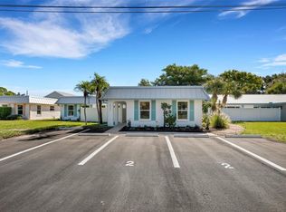 221 Bel Forest Dr APT 1, Largo, FL 33770
