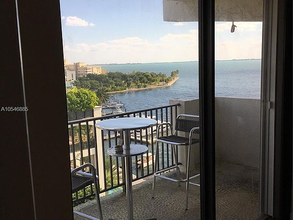 5th image of 1600 S Bayshore Ln