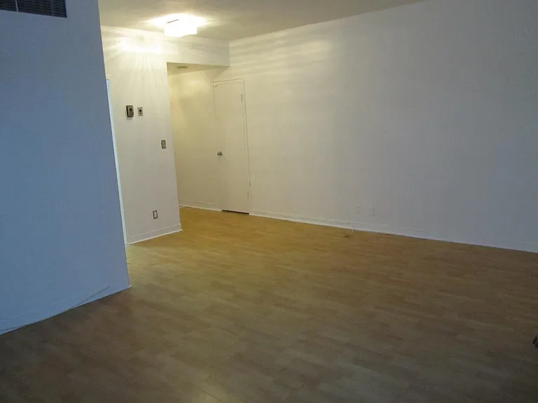 880 NE 69th St #11J — Photo 6