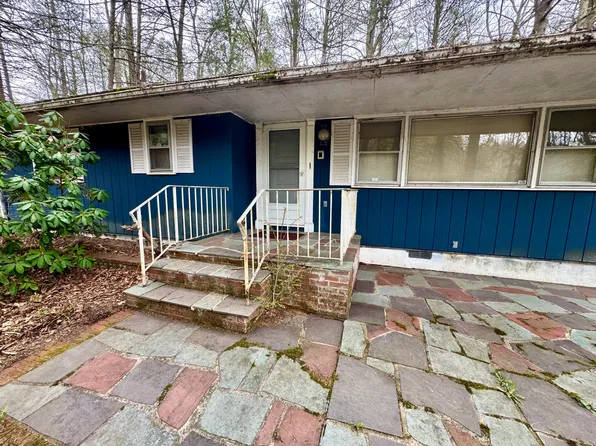 109 Hemlock Dr, Kunkletown, PA 18058
