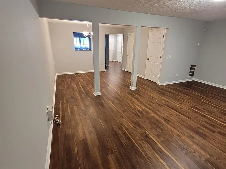 5615 Strathmoor Manor Cir — Photo 19