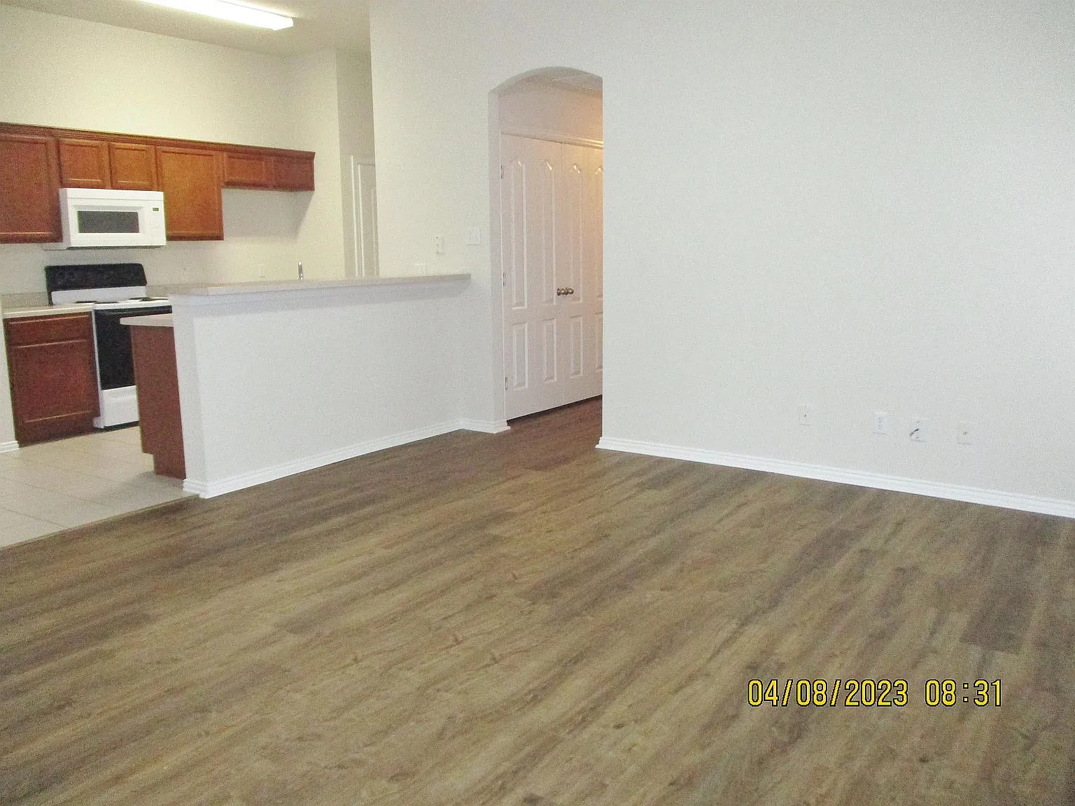 3 bed, 1250 sqft, $1,700 — Photo 3