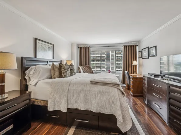 18-15 215th Street image 15 of 38