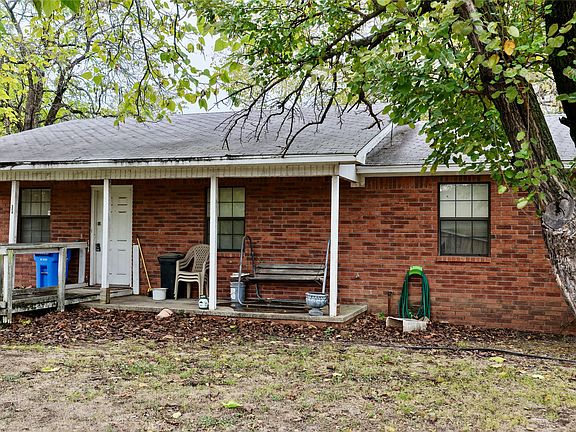 2nd image of 602 NW 4th St