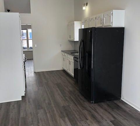 5th image of 3609 Thornhill Cir W