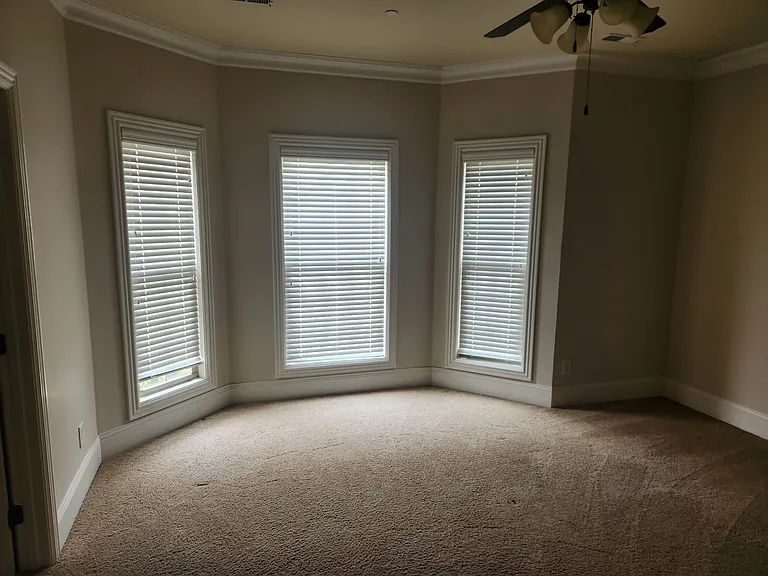 105 Grove Park Ln — Photo 8