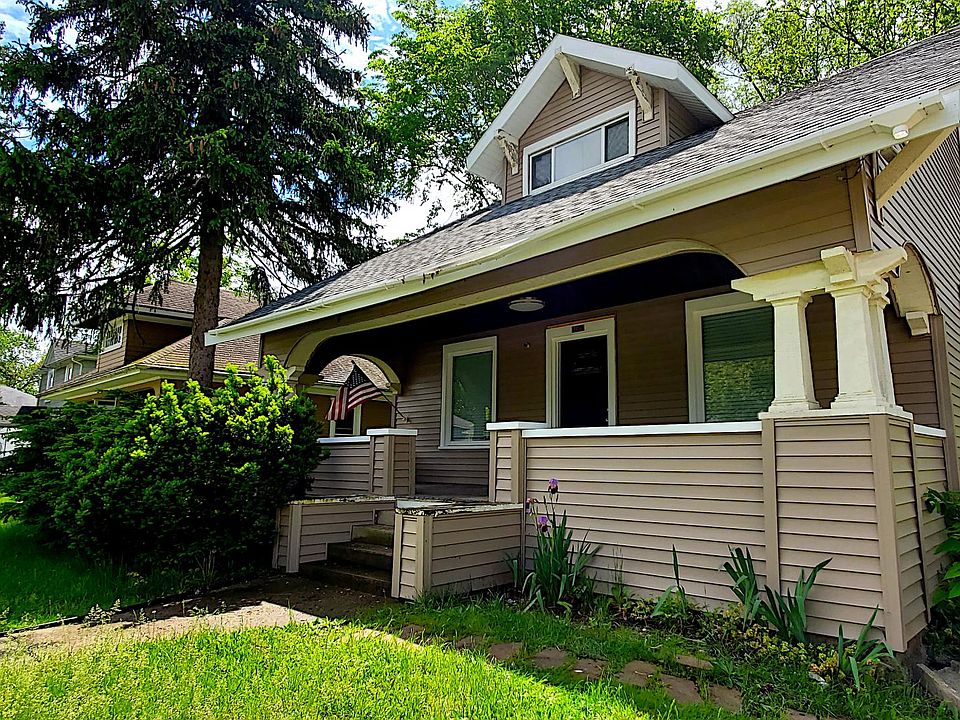 1st image of 704 Corby Blvd #1