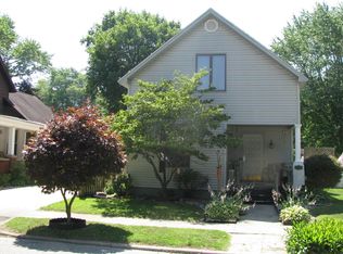 305 S Line St, South Whitley, IN 46787
