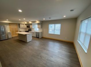 1560 Portland Ave, Saint Paul, MN 55104