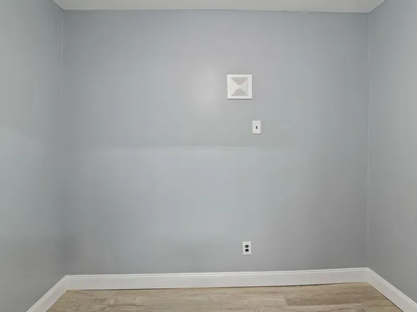 211 New York Avenue image 31 of 37