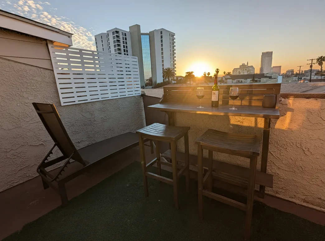 1415 E Ocean Blvd — Photo 2